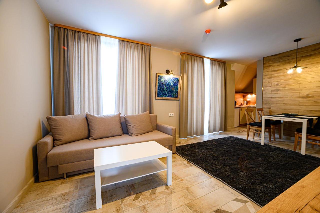 Antique Boutique Hotel パヴェル・バニャ エクステリア 写真
