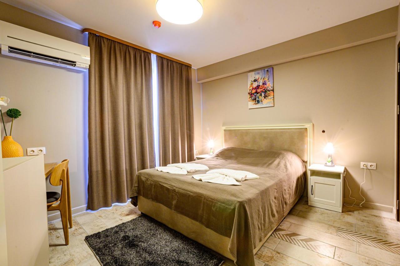 Antique Boutique Hotel パヴェル・バニャ エクステリア 写真